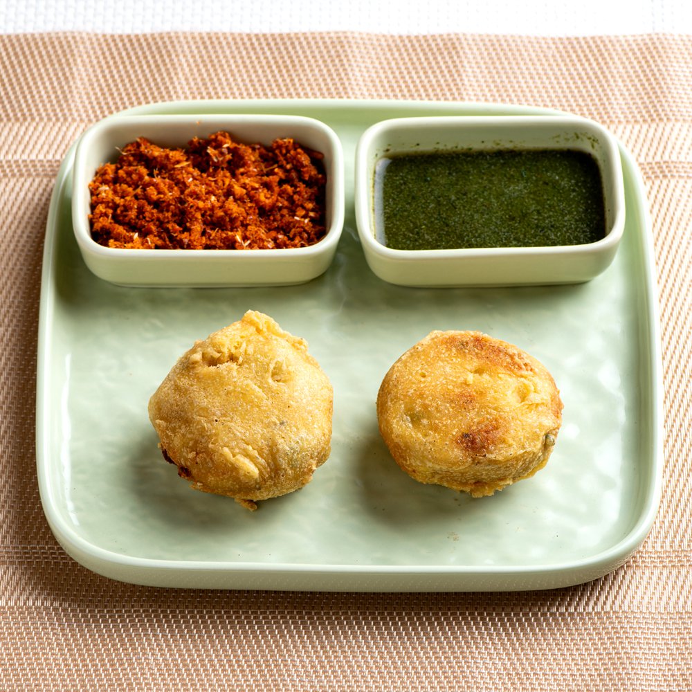 Batata Vada Plate (2pcs)